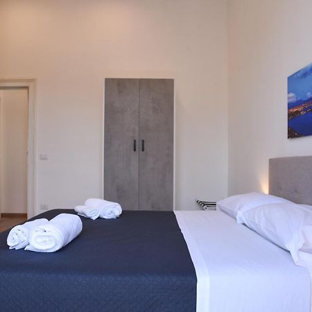 Downtown Umberto 74 Apartment Napoli Bagian luar foto