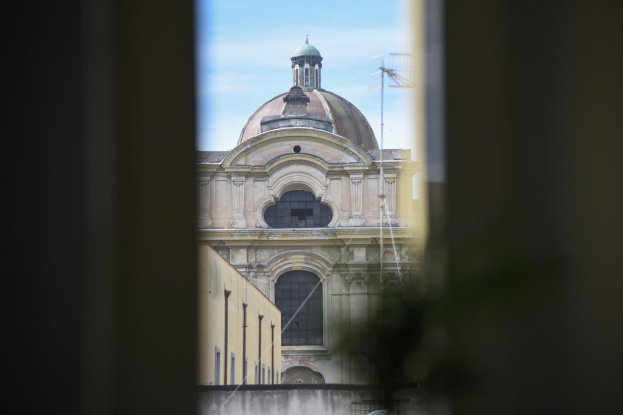 Downtown Umberto 74 Apartment Napoli Bagian luar foto